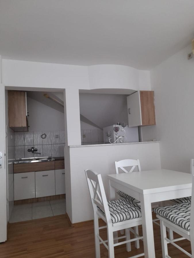 Apartman Giovanni 阿然德洛维克 外观 照片