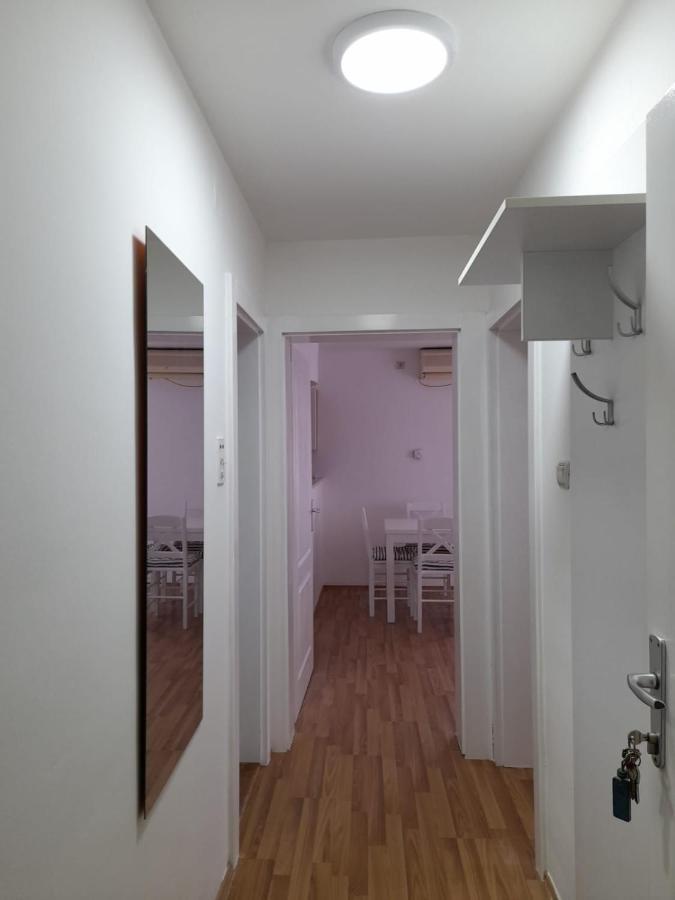 Apartman Giovanni 阿然德洛维克 外观 照片